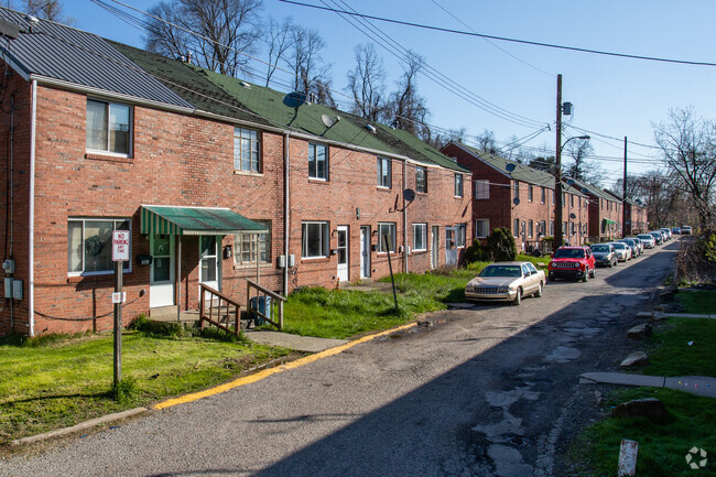 Foto del edificio - Century Townhomes