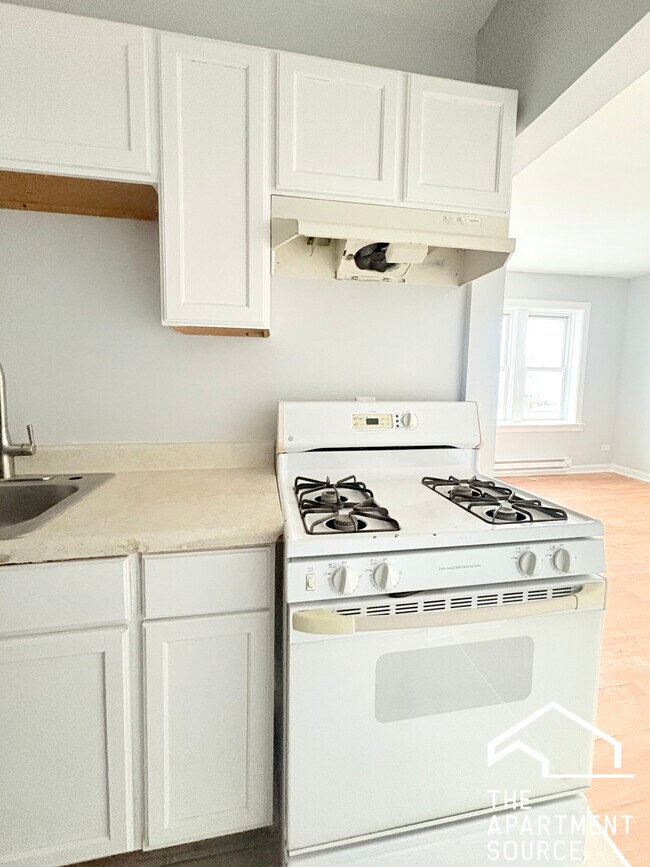 Foto del edificio - 6226 S Western Ave