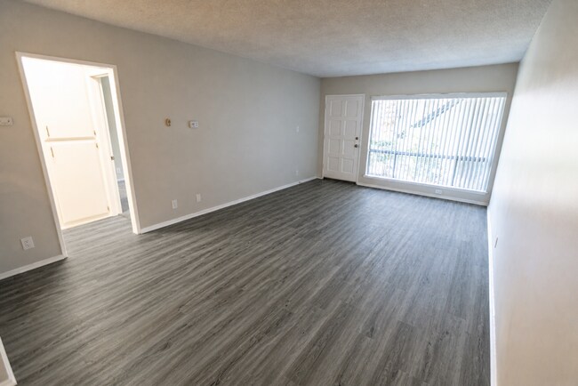 Foto del interior - 18400 Prairie Street