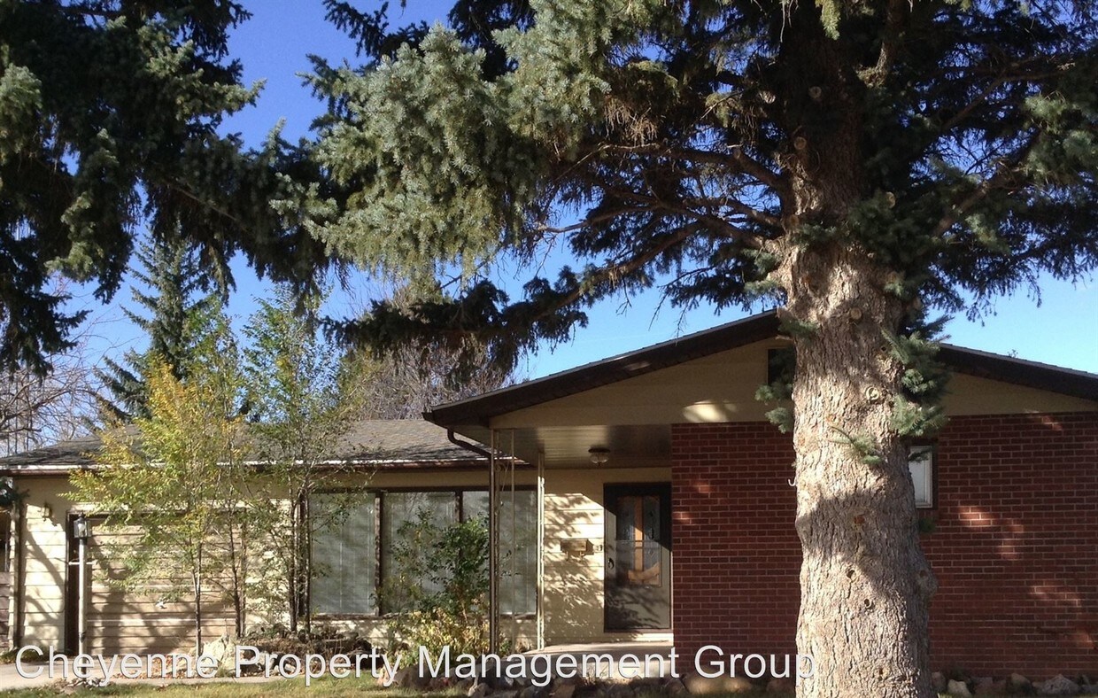 4 br, 2 bath House 6302 Moccasin Ave House Rental in Cheyenne, WY