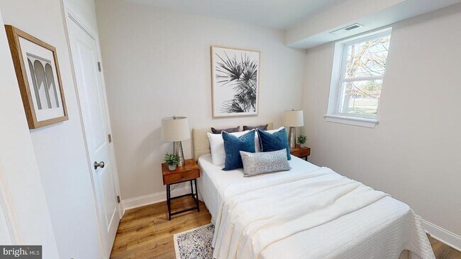 Foto del edificio - 220 Hamilton St NW