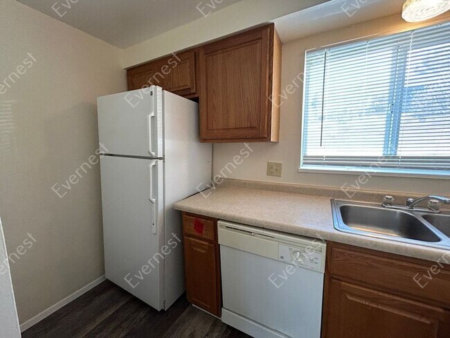 Foto del edificio - 1075 Magnolia St