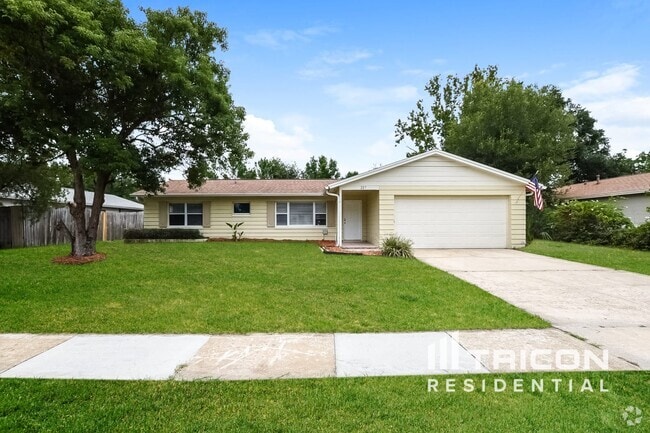 Building Photo - 227 Lochmond Dr