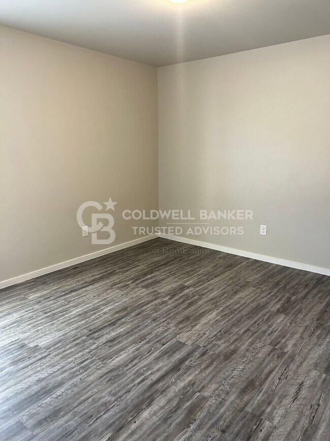Foto del edificio - 2122 N Texas Ave