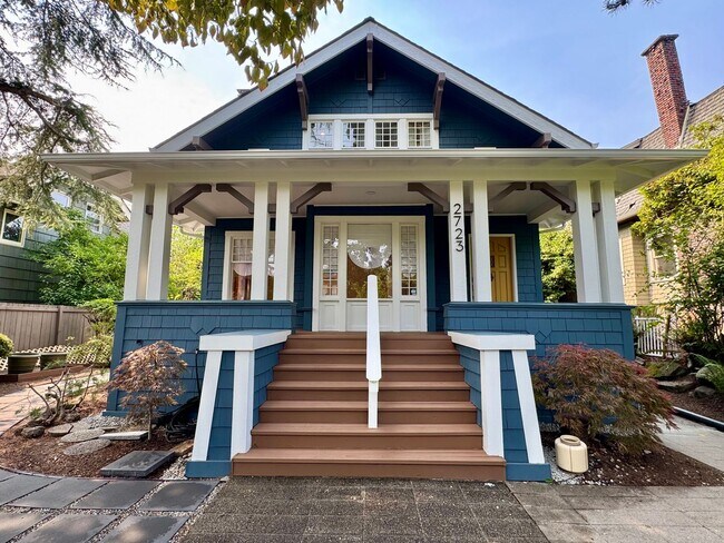 Building Photo - Mount Baker Home