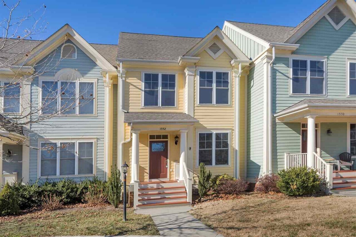 1558 Wickham Pond Dr, Charlottesville, VA 22901 Townhome Rentals in