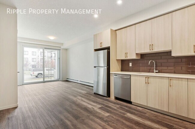 Photo du bâtiment - Modern 2 Beds, 2 Baths Apartment/Condo | 2...