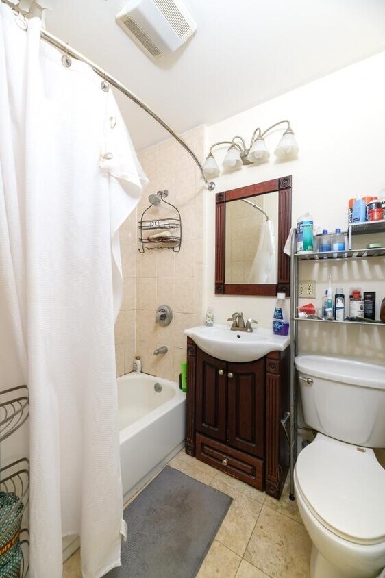 Building Photo - 3 bedroom in Cambridge MA