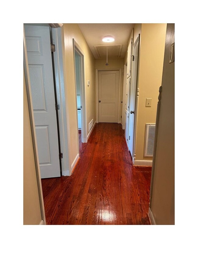 Foto del edificio - 157 Innsbrook Dr