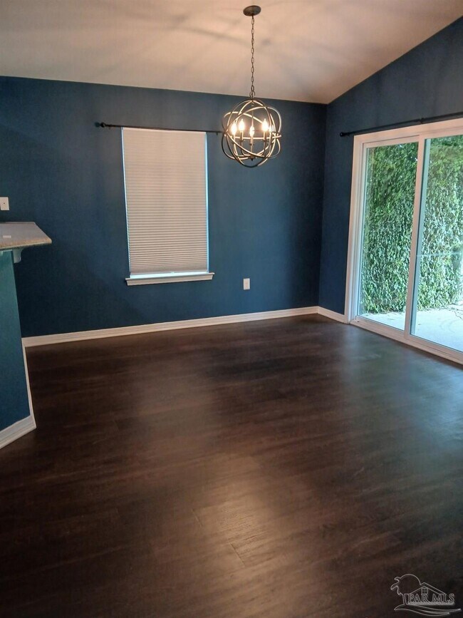 Foto del edificio - 5849 Fairlands Rd