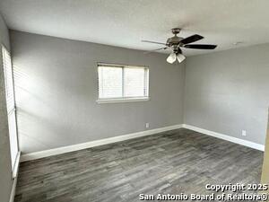 Building Photo - 3606 Versailles Dr