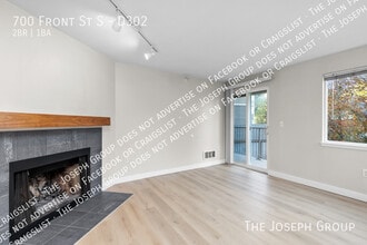 Building Photo - 700 Front St S