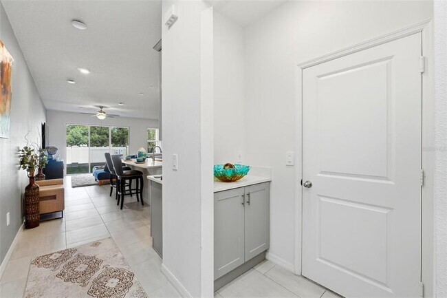 Foto del edificio - 4393 Small Creek Rd