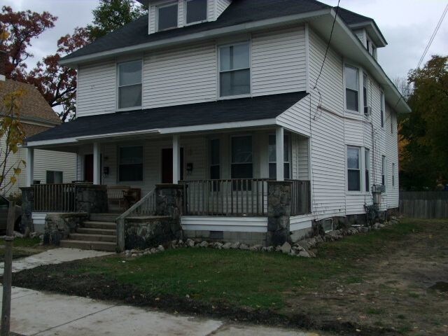 Foto del edificio - 1 br, 1 bath 4plex - Madison 1046