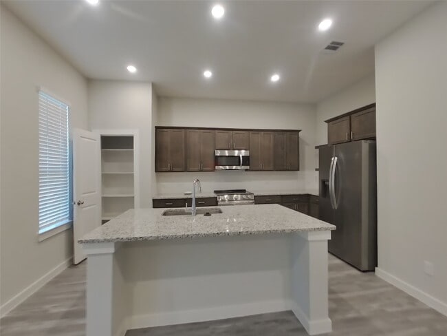 Building Photo - 22733 Terrazzo Dr