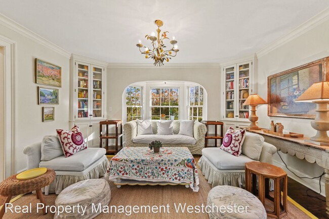 Foto del edificio - 4 br, 3 bath House - 136 Clinton Avenue
