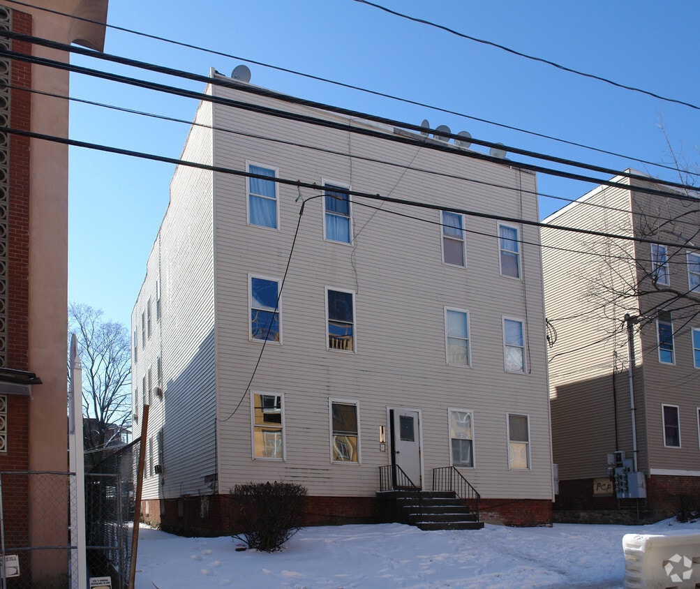 87 Henry St, Stamford, CT 06902 Apartments in Stamford, CT