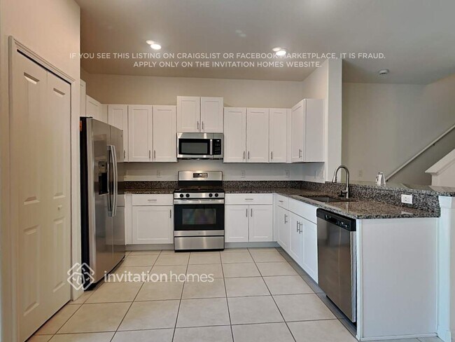Foto del edificio - 8284 Crescent Oaks Dr