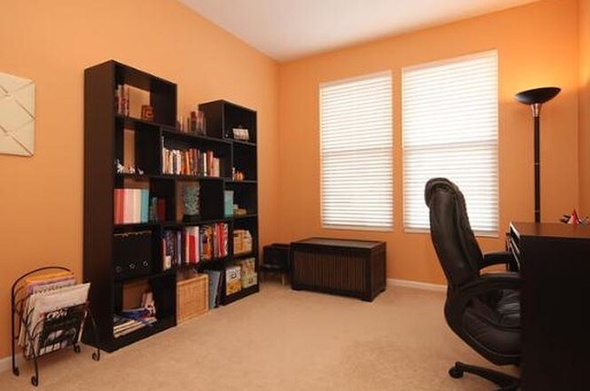 Building Photo - 254 S Cranberry St