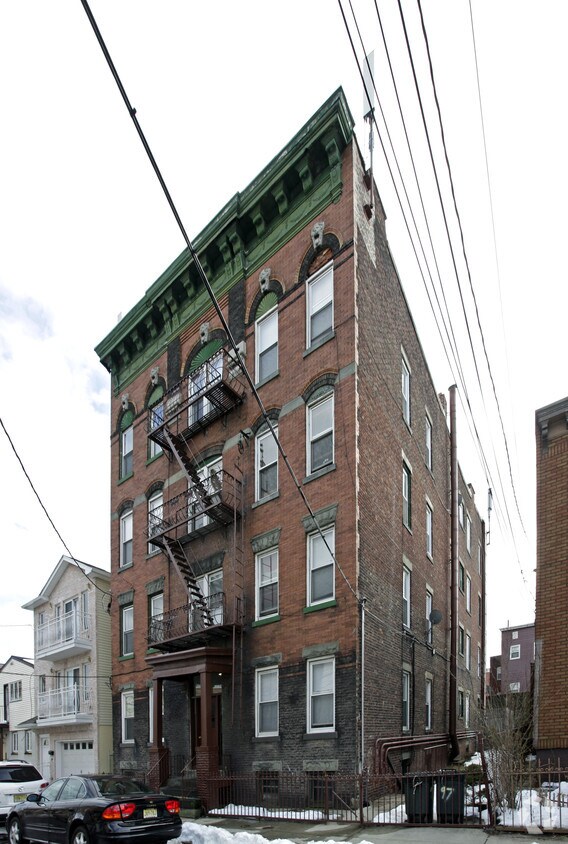 Foto del edificio - 97-99 Bleecker St