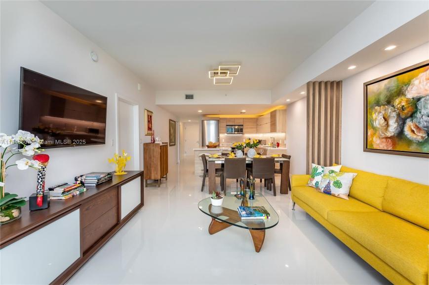 Foto principal - 2 bedroom in North Miami Beach FL 33160