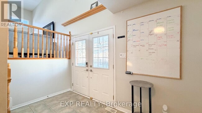 Building Photo - 101 Macassa Cir