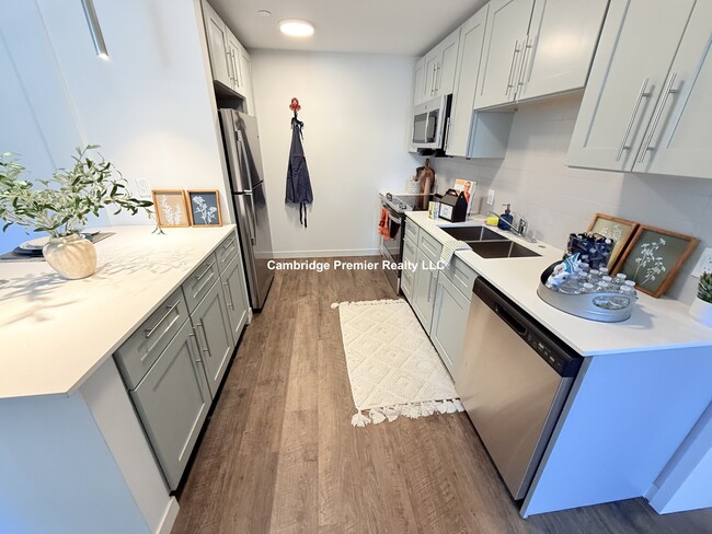 Building Photo - 139 Alewife Brook Pky