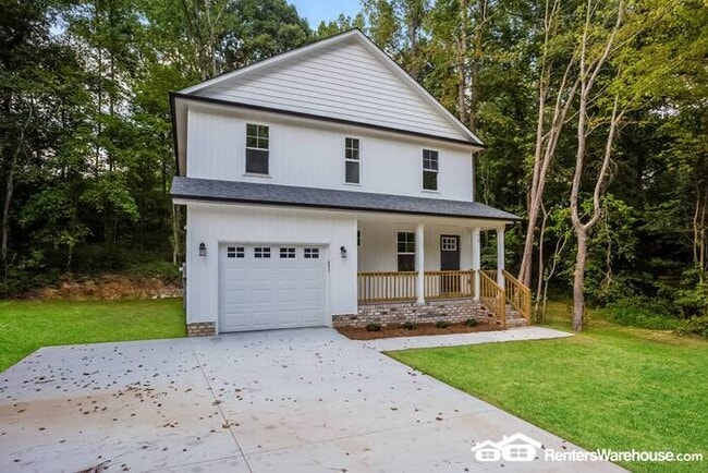 Building Photo - Newly built 4 bedroom 2 bath