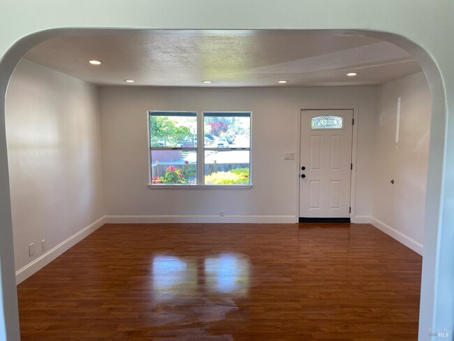 Foto del edificio - 240 Chelsea Ave