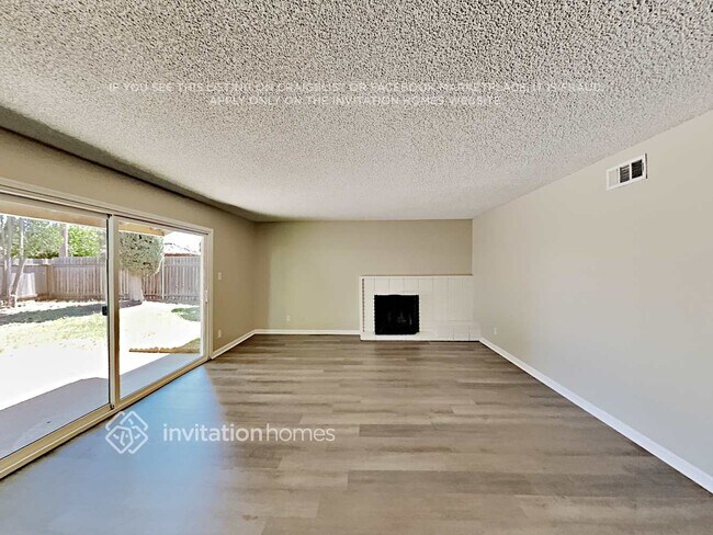 Foto del edificio - 2501 Cordova Ln