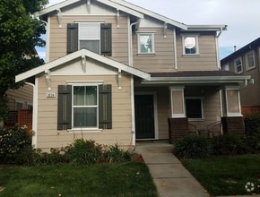Building Photo - 3034 Roadrunner Dr
