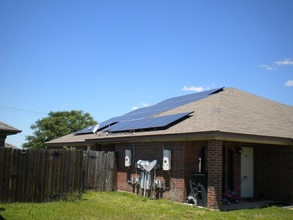 Building Photo - 3707 Dustin Ct