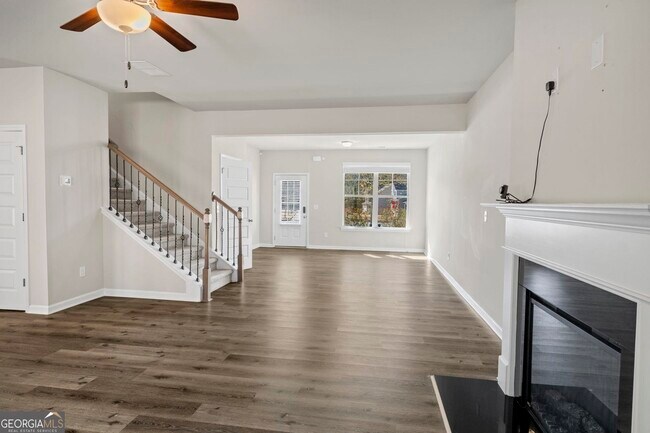 Building Photo - 121 Lexington Pl Dr