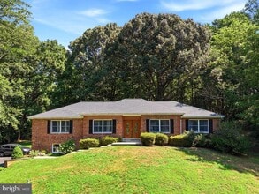 Building Photo - 2641 Dogwood Ln
