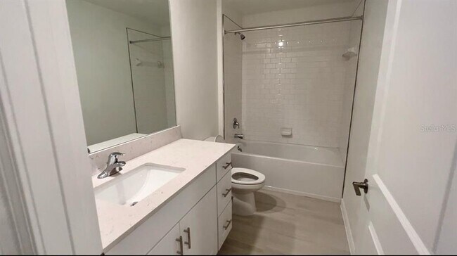 Foto del edificio - 8917 Little Bluestem Dr