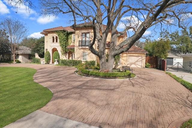 Building Photo - 6807 Lupton Dr