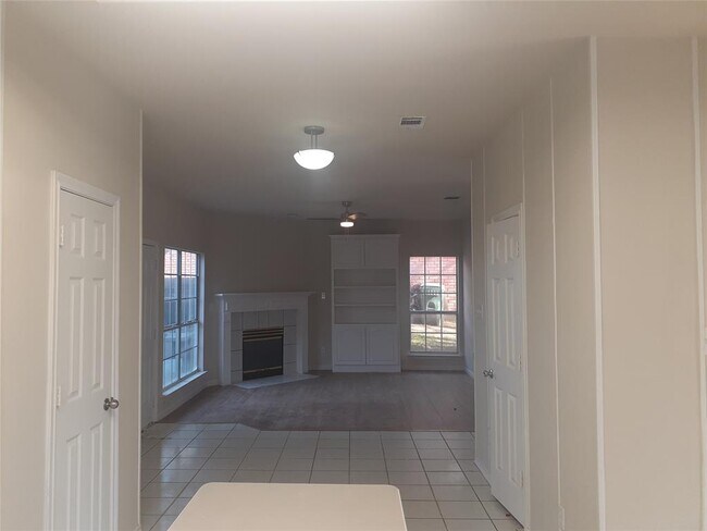 Building Photo - 4341 Vine Ridge Ct