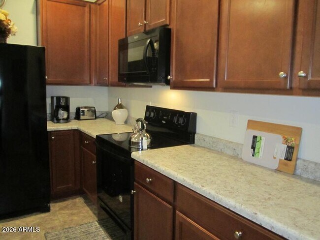 Building Photo - 40584 W Helen Ct