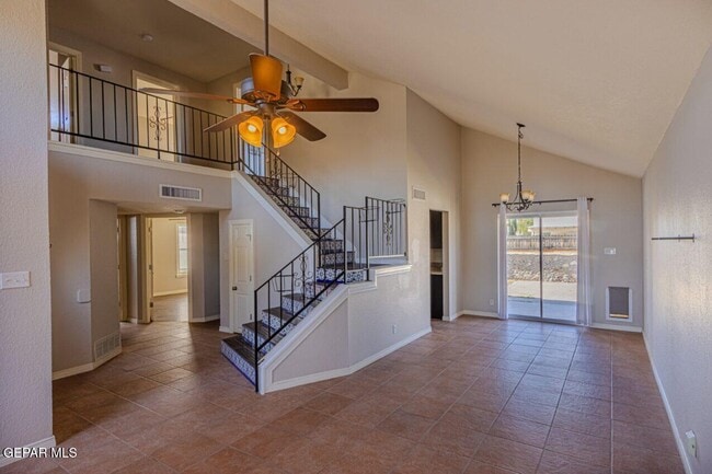 Foto del edificio - 5717 Saplinas Rd