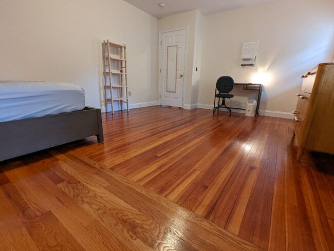 Foto del edificio - 6 Prospect Hill Rd
