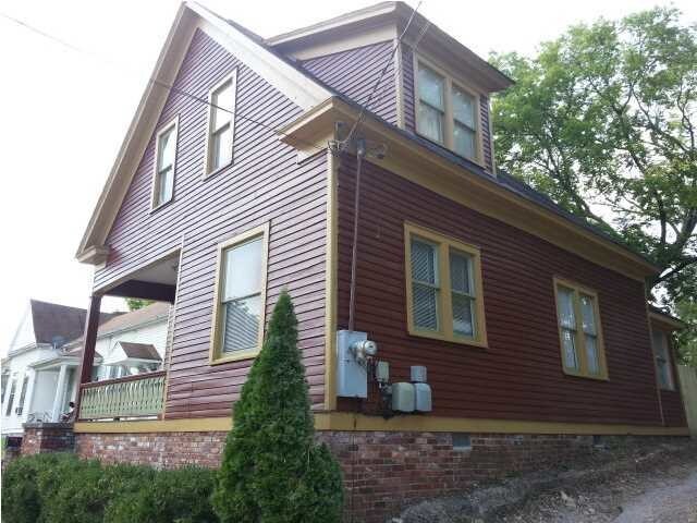 Building Photo - 709 S Holly St