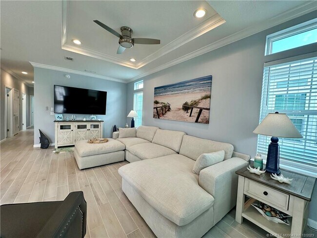 Foto del edificio - 380 NE Wharf Way