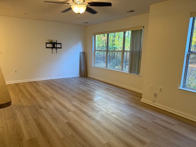 Foto del edificio - 14201 Woolen Oak Ct