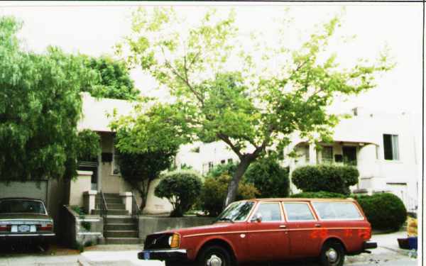 Foto del edificio - 1179-1181 Delaware St