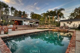 Building Photo - 31872 Paseo Alto Plano