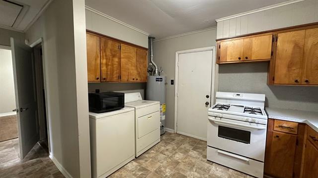 Foto del edificio - 9240 Simmons Pl