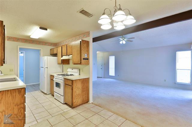 Building Photo - 4074 Russell Ave