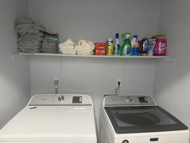 Foto del edificio - 2701 Seabiscuit Dr