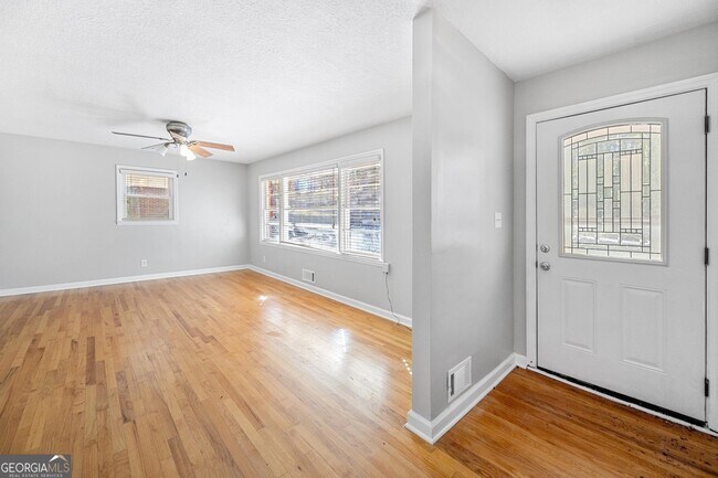 Building Photo - 397 Waterford Rd NW