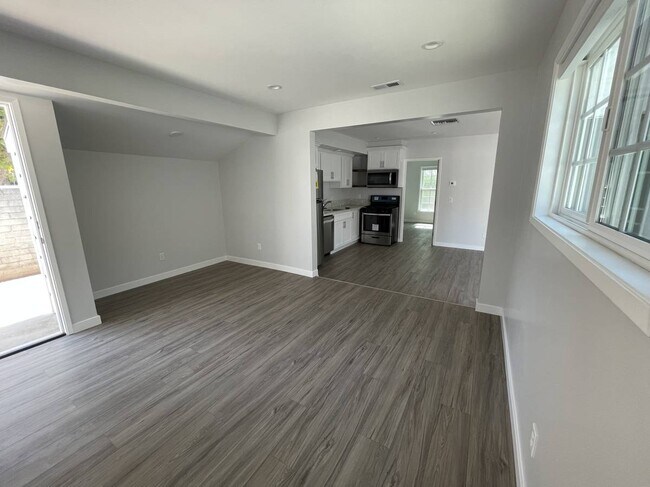 Foto del edificio - 3860 Country Club Dr